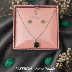 Saffron Ladies Jewelry Set Green Cubic Zirconia Crystal Necklace & Earrings NIB